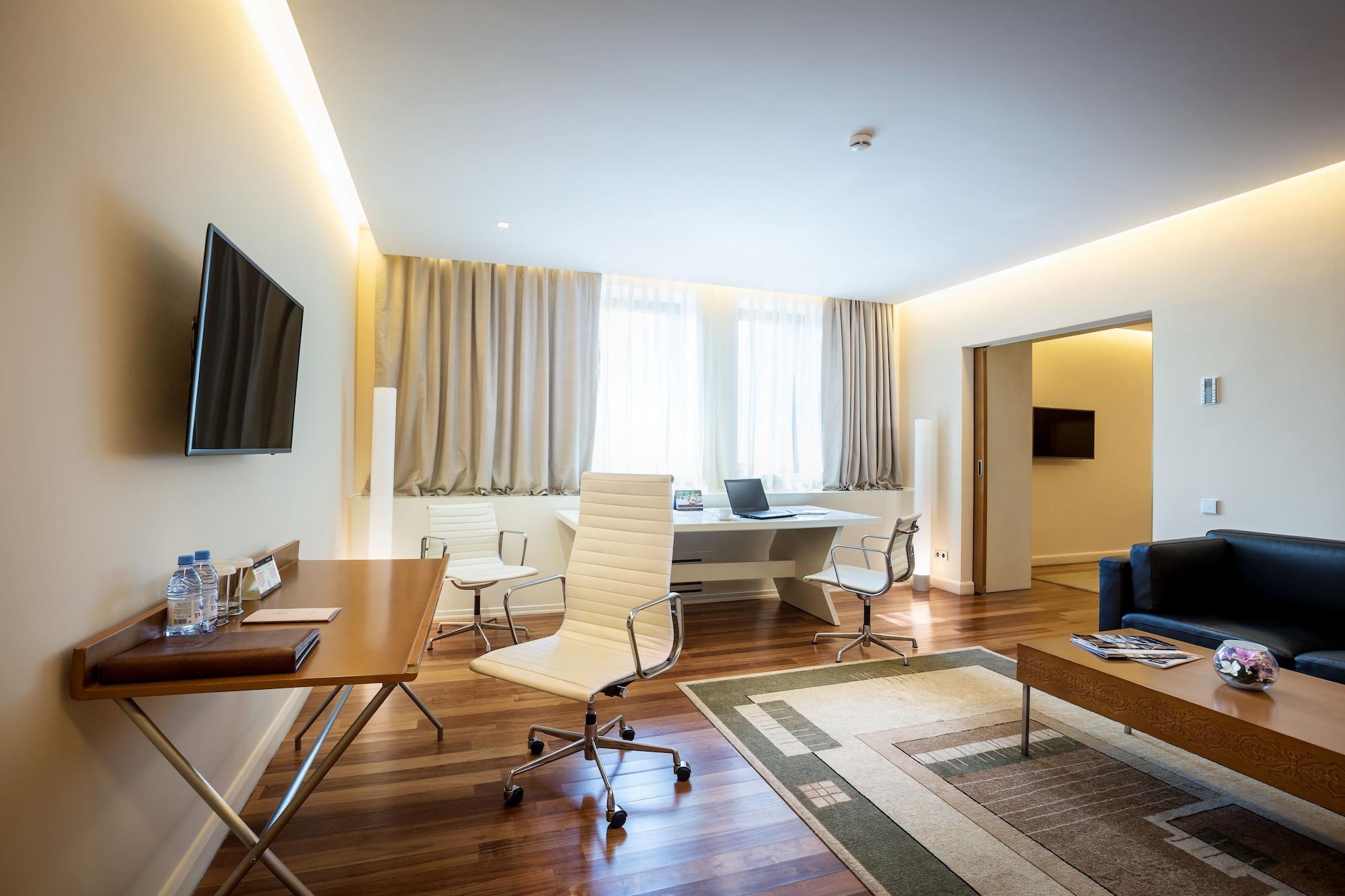 The Dostyk Hotel Almaty Luaran gambar