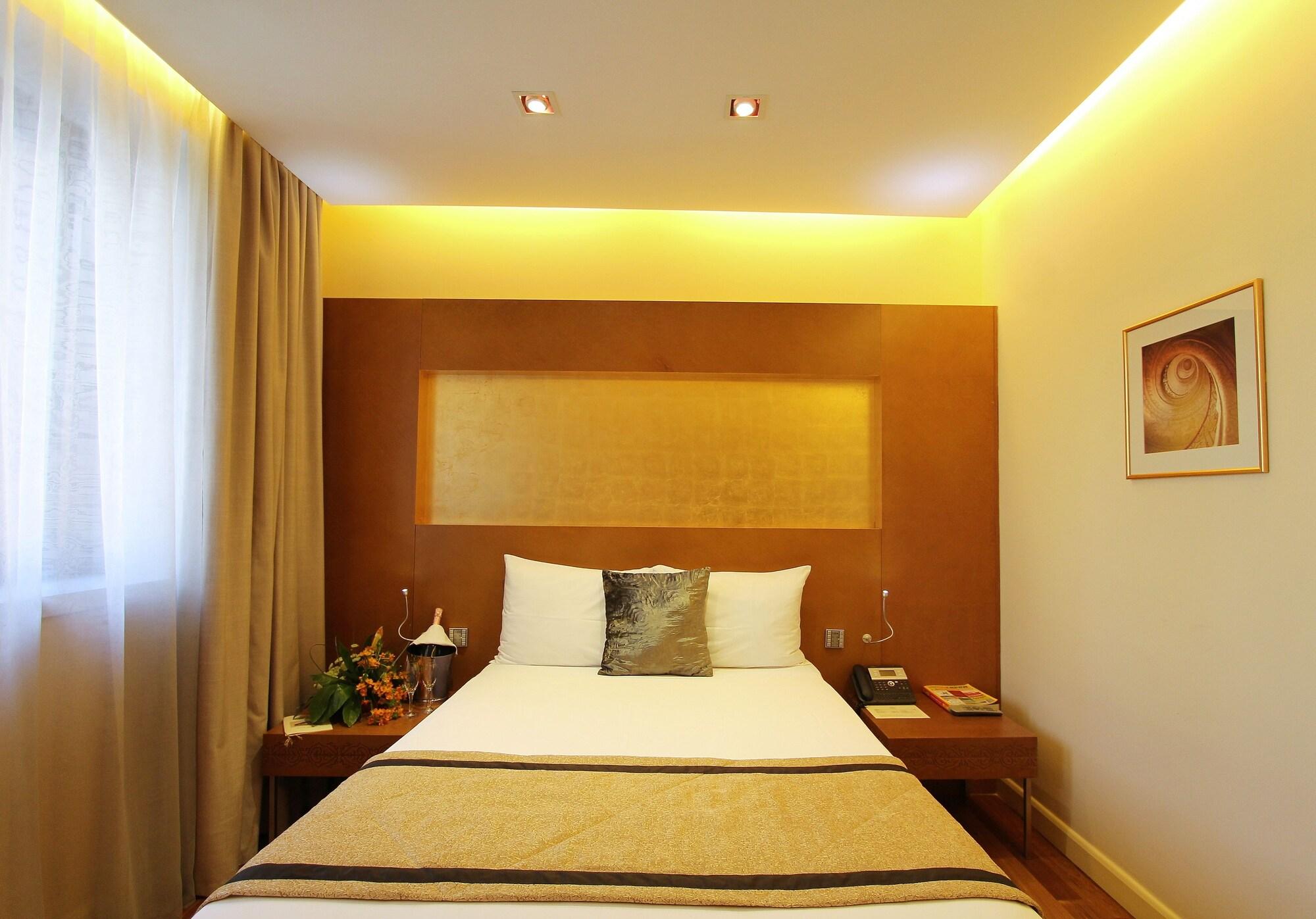 The Dostyk Hotel Almaty Luaran gambar