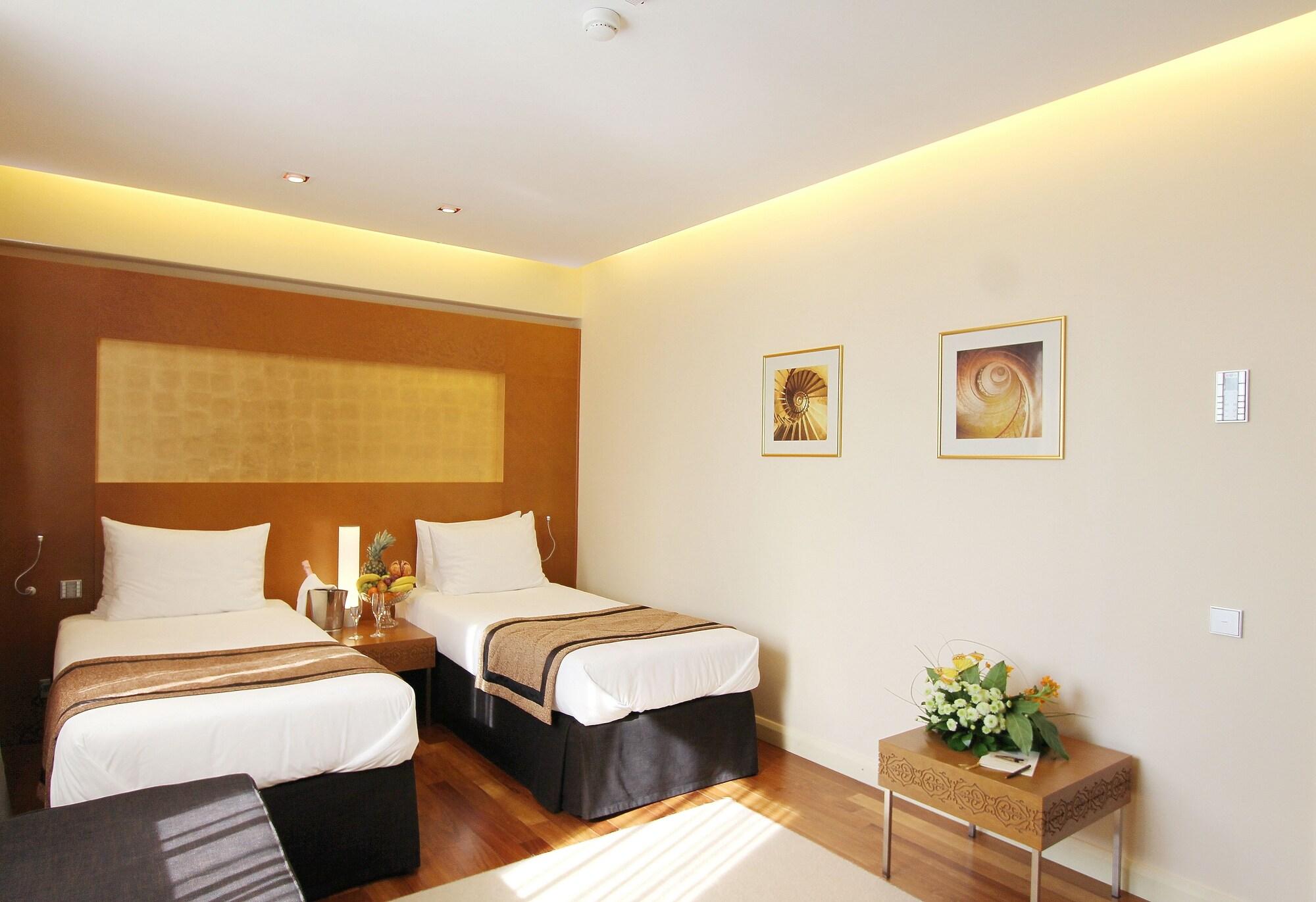 The Dostyk Hotel Almaty Luaran gambar