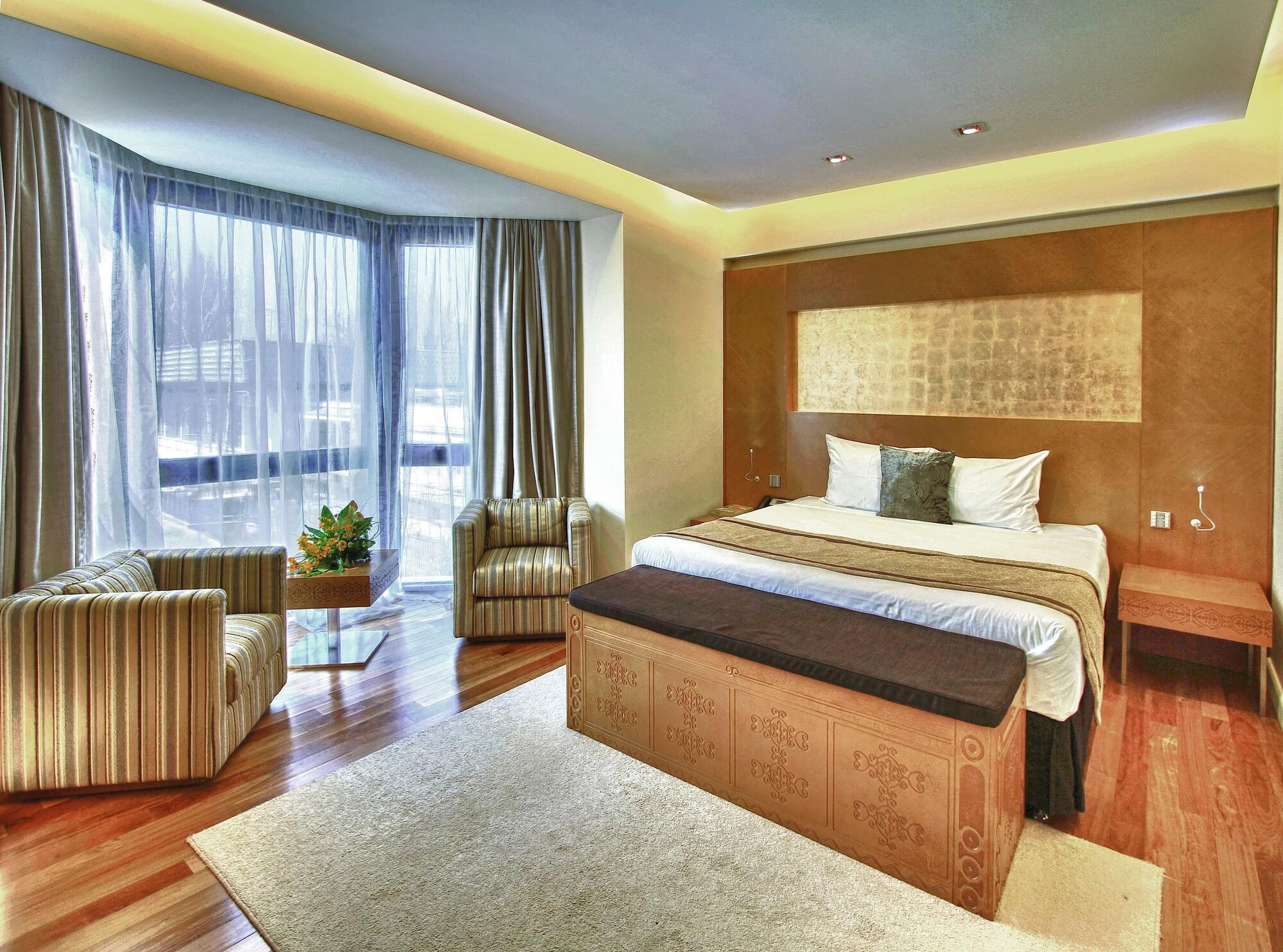 The Dostyk Hotel Almaty Luaran gambar
