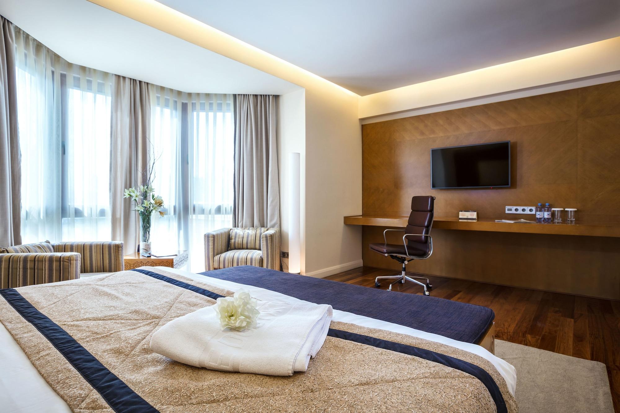 The Dostyk Hotel Almaty Luaran gambar