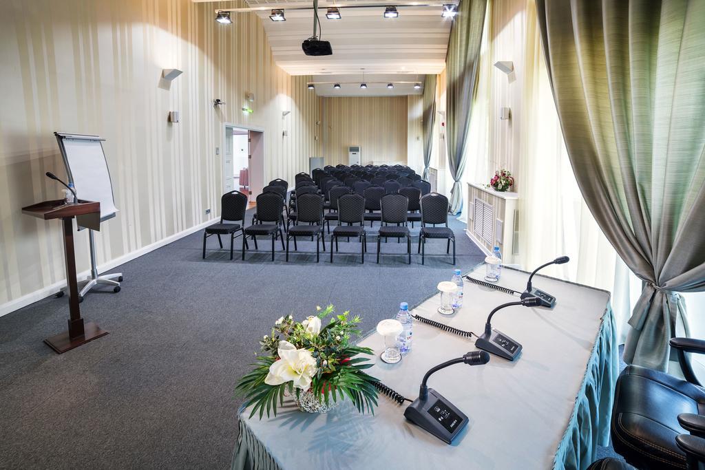 The Dostyk Hotel Almaty Luaran gambar