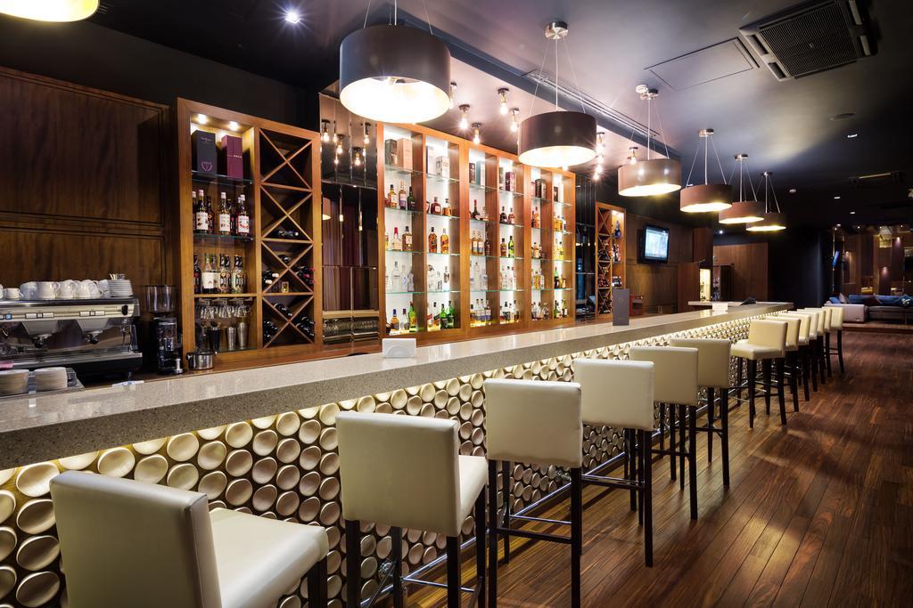 The Dostyk Hotel Almaty Luaran gambar